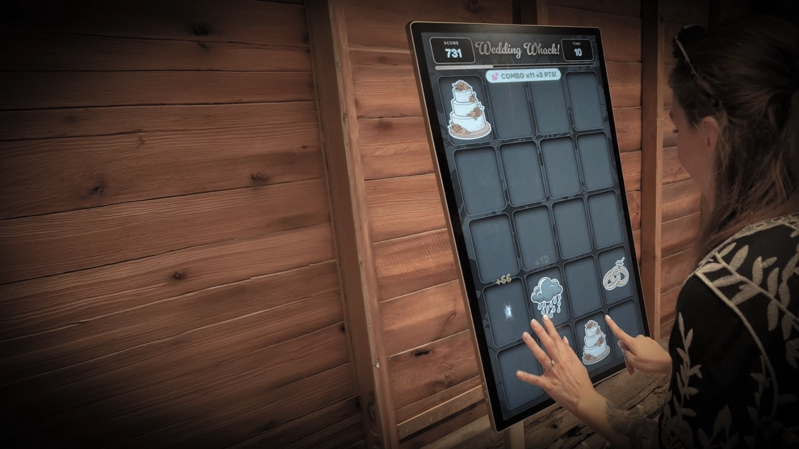 Choosing a touchscreen for your exhibition stand
